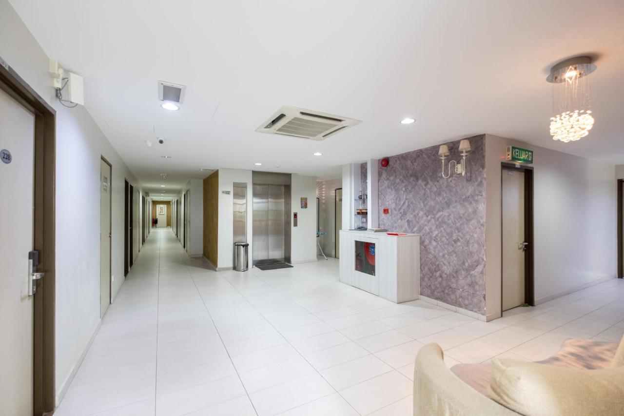 בוקיט מרטג'אם Bg Business Hotel מראה חיצוני תמונה